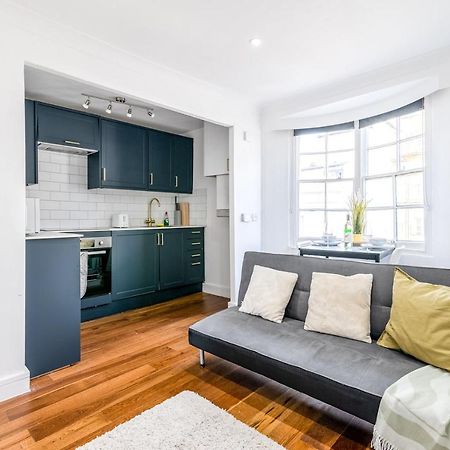 Modern One Bedroom Apartments In Brighton Eksteriør billede