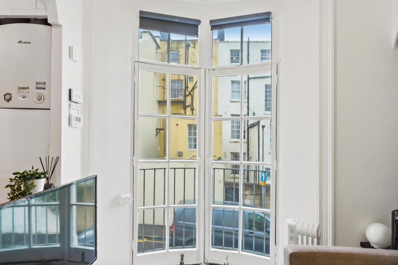 Modern One Bedroom Apartments In Brighton Eksteriør billede