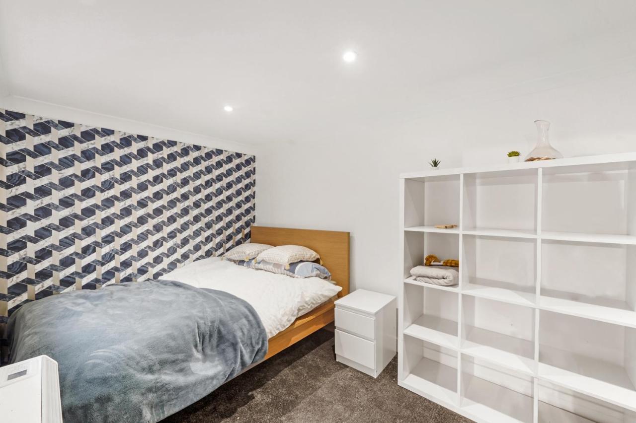 Modern One Bedroom Apartments In Brighton Eksteriør billede