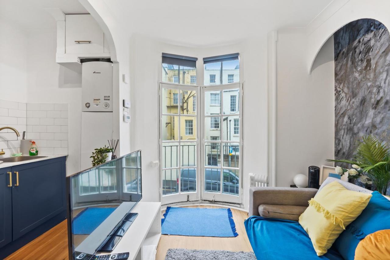 Modern One Bedroom Apartments In Brighton Eksteriør billede